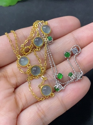 F33849767 Jadeite Inlaid Necklace Non-Gold Sell as a Lot