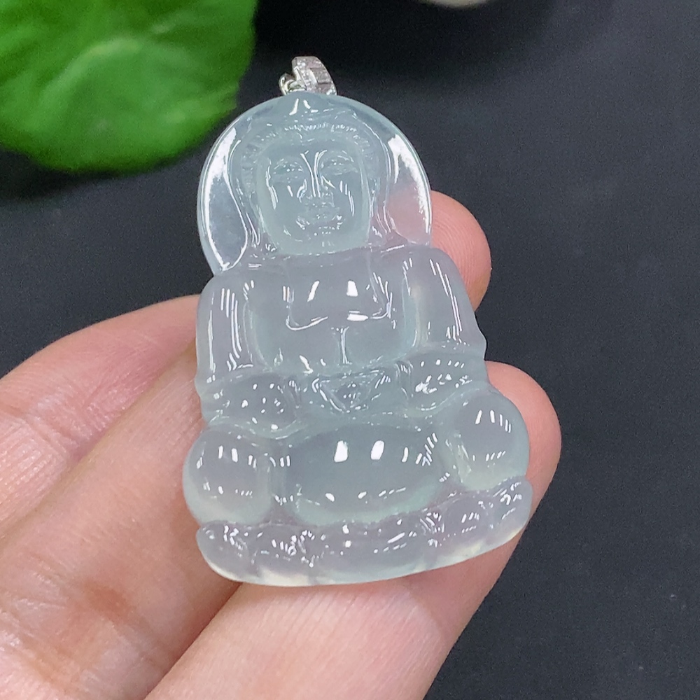F34962399 Jadeite Guanyin Pendant with 18K Gold Clasp, Total Weight Approx. 7.7g (Set with Diamonds)
