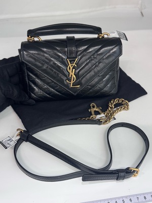 S43097077 圣罗兰YSL 亮面裂纹皮革迷你链条包黑金College mini邮差包 底长17.5cm 牛皮革 20 x 13 x 3厘米 95新
