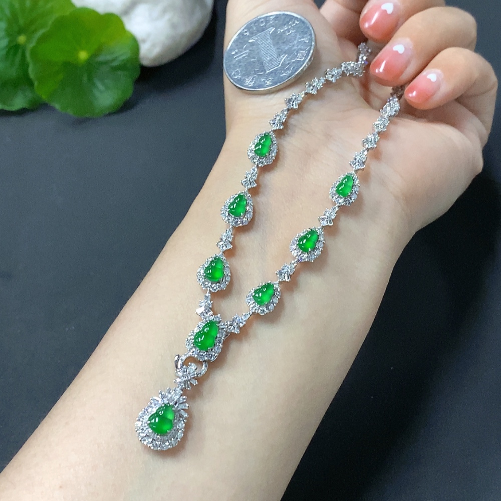 F17831518 Jadeite Gourd Inlaid Necklace 18k Gold Setting Total Weight Approx. 21.2g