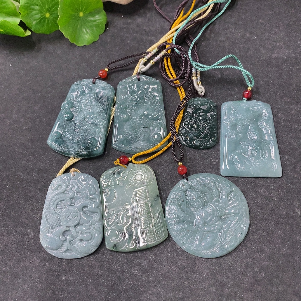 F32800122 Jadeite Pendant One Lot Sale