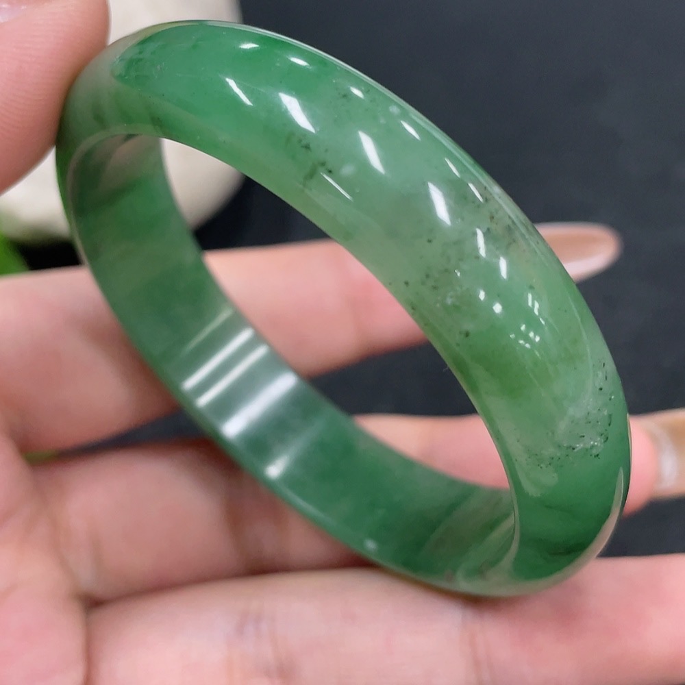 H32705161 African Emerald (Dulong Jade)