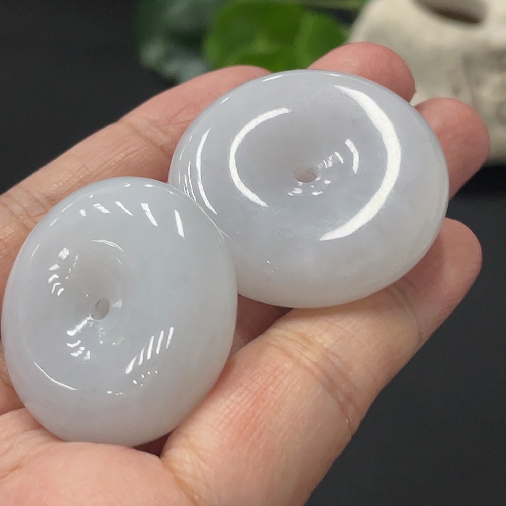 F31625820 JadeitePeace Pendant