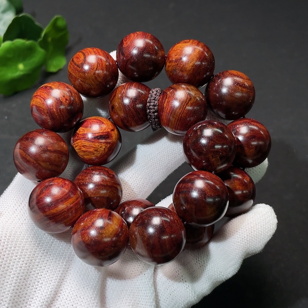 W34987705 Huanghuali Long Strand, Total Weight Approx. 66.7g, Size ~19.8mm
