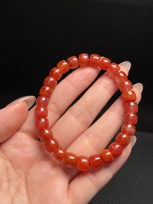 C34009551 Red Agate Bracelet with Visible Organic Matter, Total Weight Approx. 21.12g, Size About 8mm