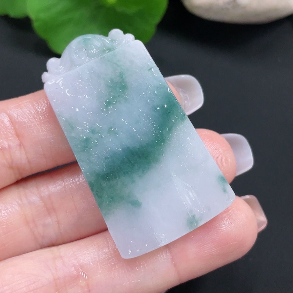F27138049 Jadeite Plain Pendant Rough Pendant Total Weight Approximately 16.9g