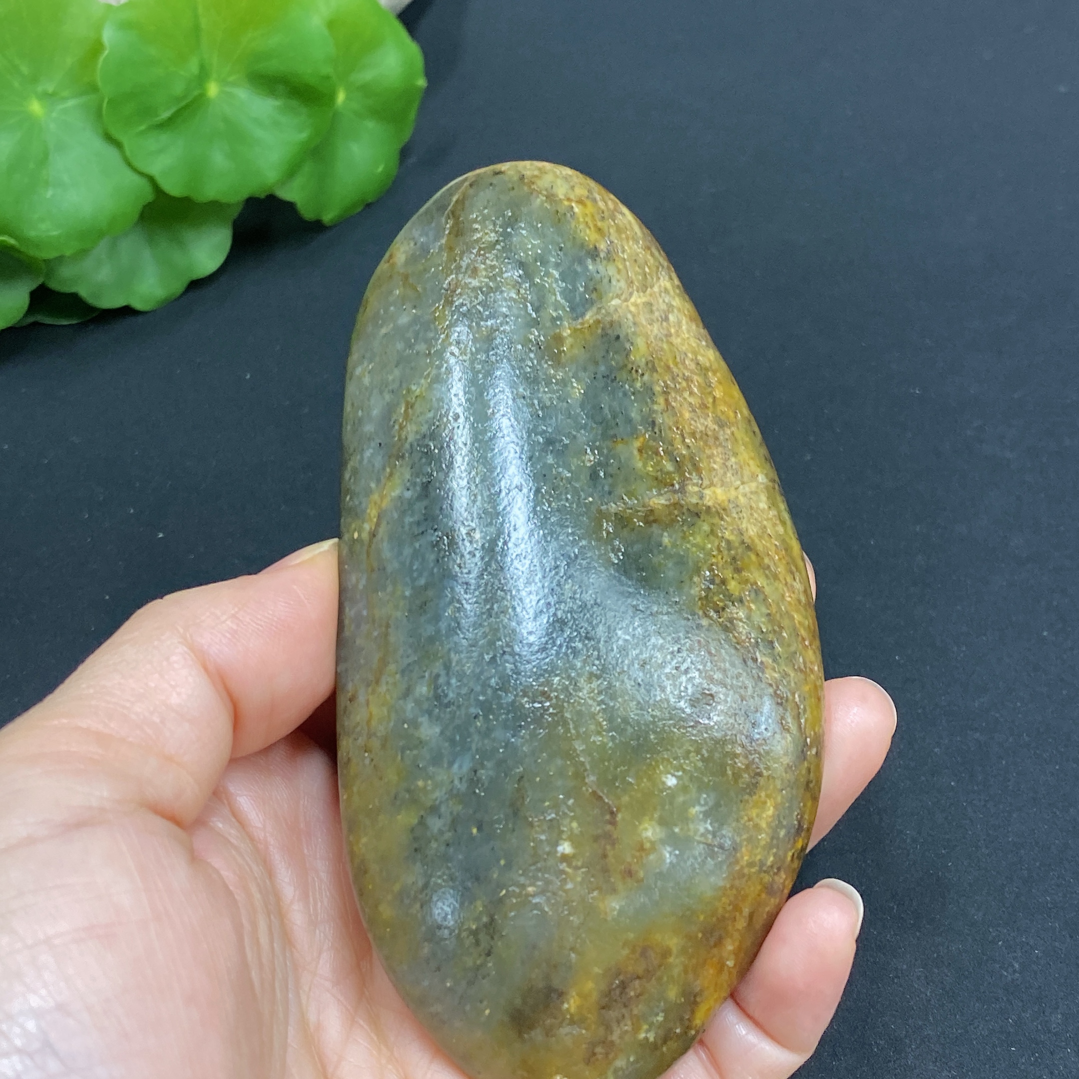 H29329996 Hetian Jade, total weight about 234.3g, undetermined skin color origin, contains other mineral components