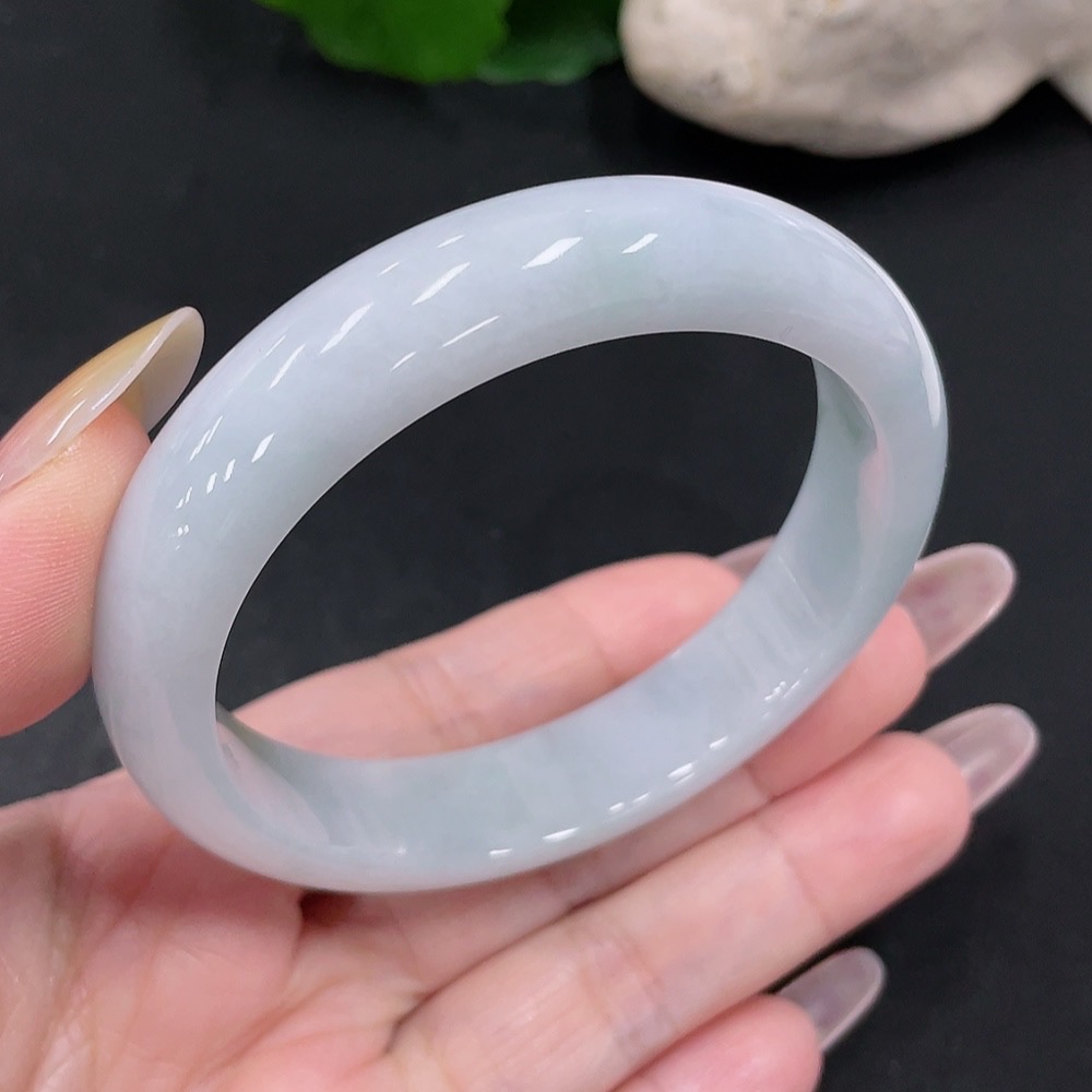 F34068294 Jadeite Round Bracelet Size 57.9 Total Weight Approx. 57g