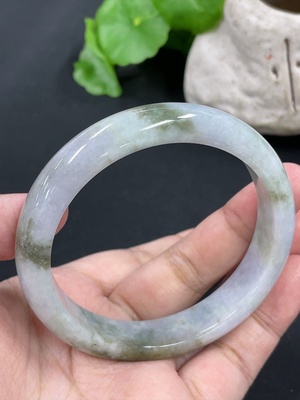 F41924034 翡翠正圈手镯 货品总重约52.89g 57.7圈口