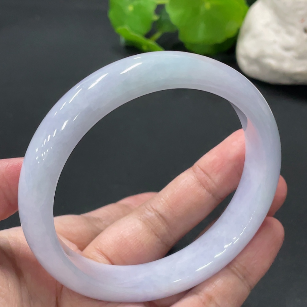 F33909135 Jadeite Round Bangle, Total Weight about 67g, Size 62.8