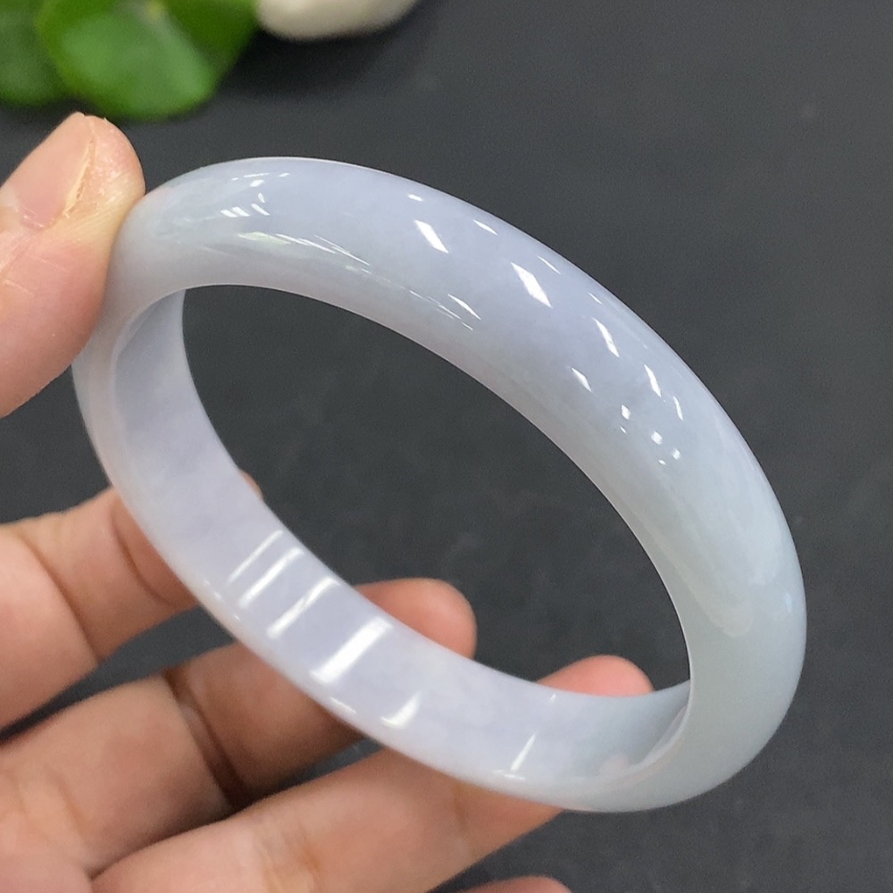 F19180154 Jadeite Regular Bangle, Inner Diameter 60.3, Total Weight 52.109g