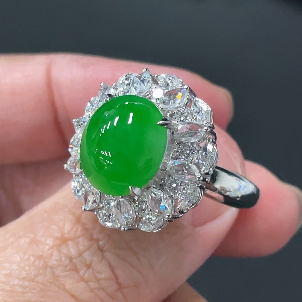 F25868619 Jadeite Cabochon Inlaid Ring 18k Gold Setting Size 14 Approx. 7.7g