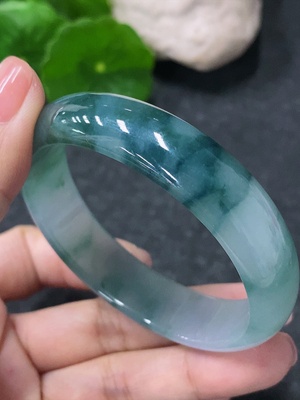F34010267 Jadeite Concubine Bracelet Size 51.5/46.4mm Total Weight Approx. 37.66g