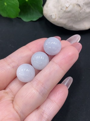 F34032871 Jadeite Beads Sell as a Lot