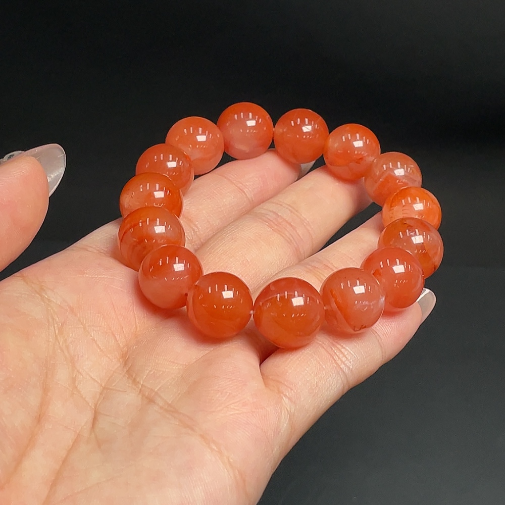 C20252910 South Red Agate Bracelet with Visible Organic Matter, Total Weight Approx. 49.04g, Size ~13.9mm