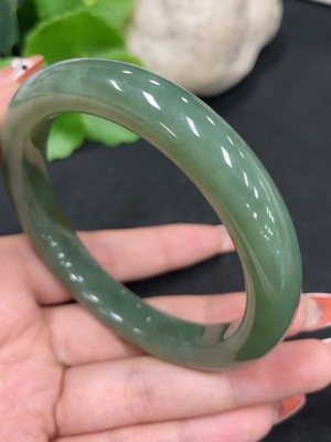 H34062927 Hetian Jade Round Bracelet Size 60.4 Total Weight Approx. 55.1g