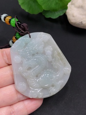 F31628192 JadeiteDragon Pendant