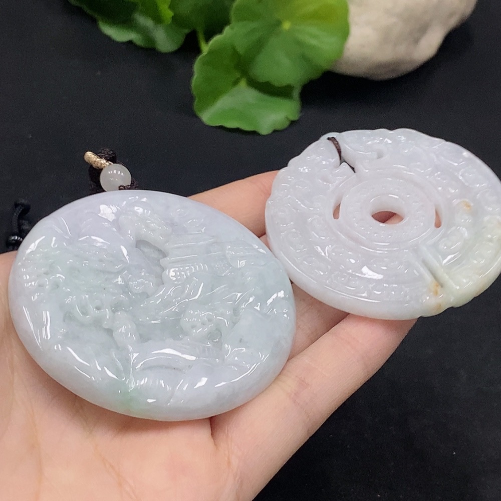 F32729724 Jadeite Pendant