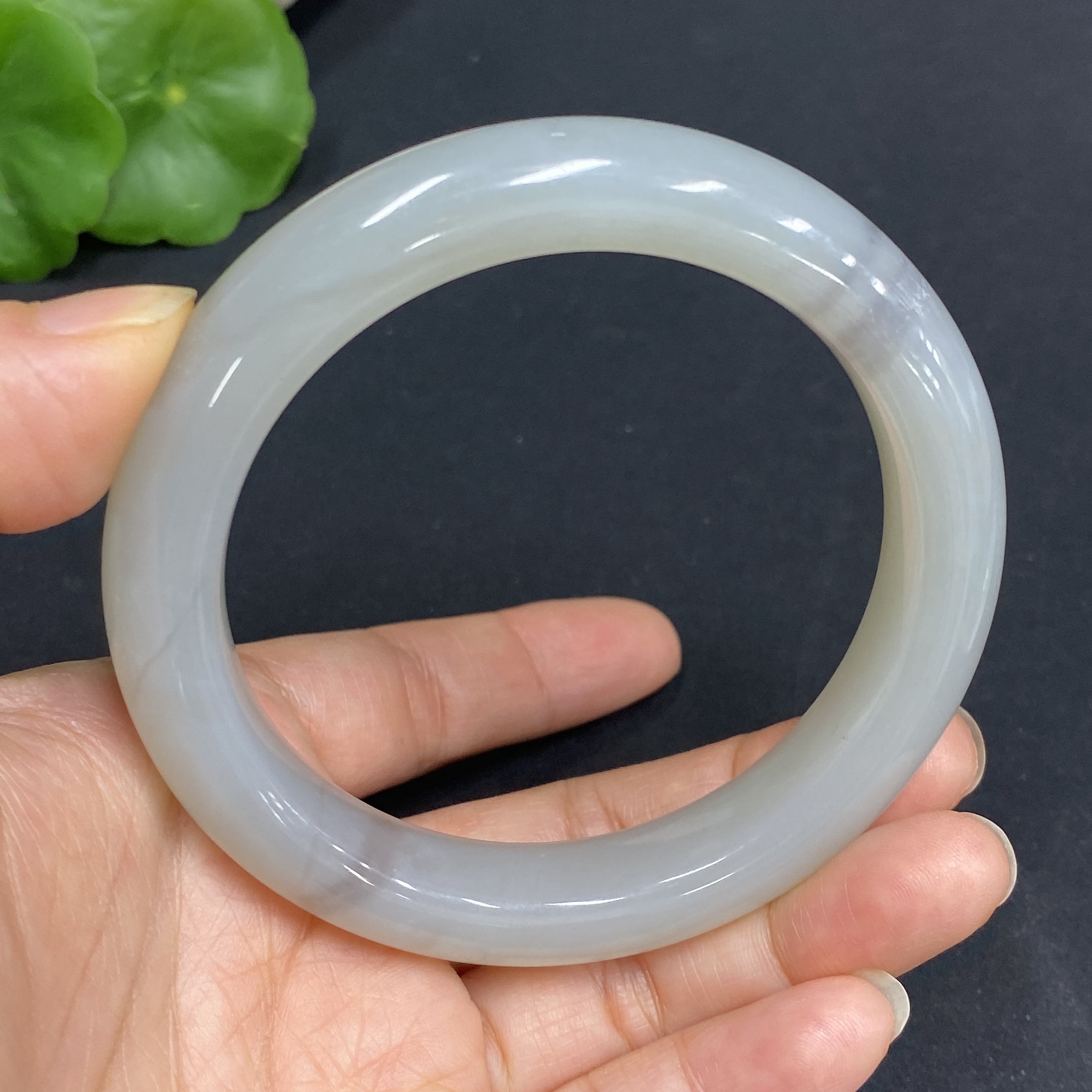 H31584554 Hetian Jade Round Bracelet Size 57 Total Weight Approx. 55.8g Containing Other Mineral Components