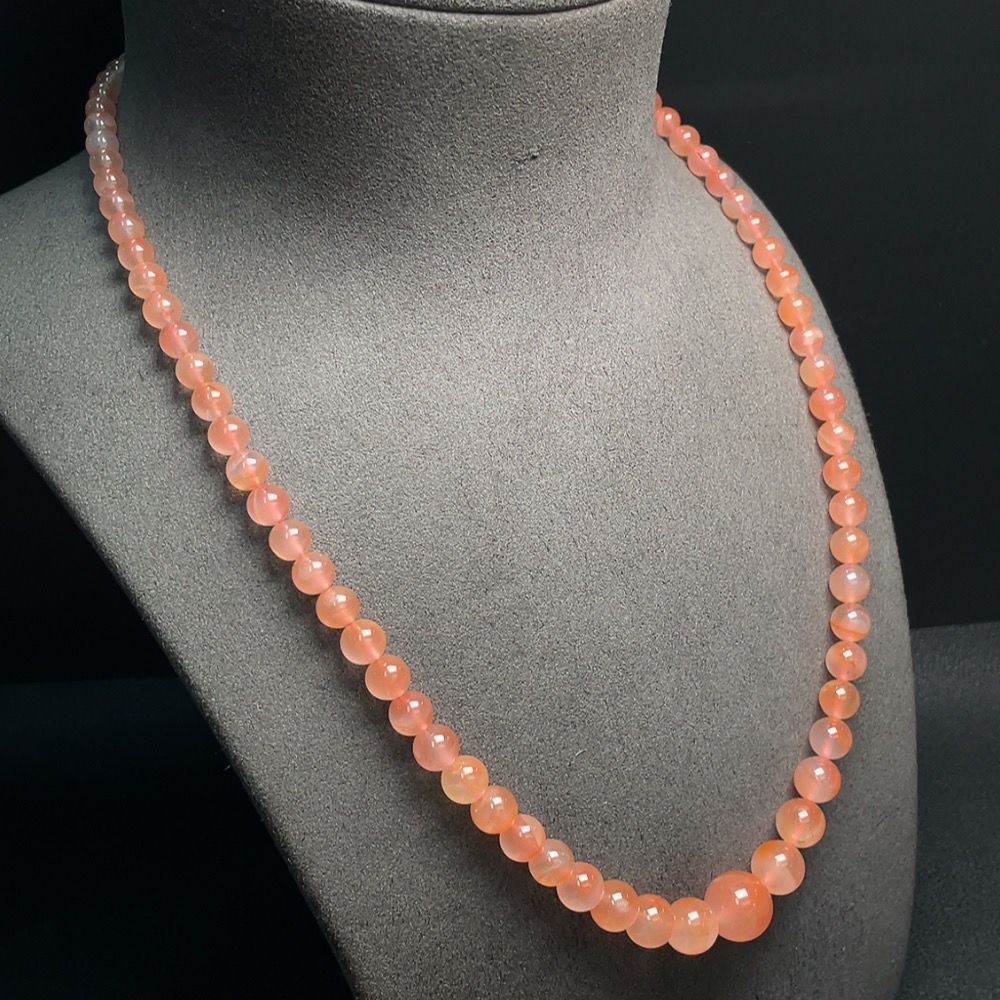 C29370889 South Red Agate Bead Strand Non-Gold Setting Approx. 4.1-12.4mm Total Weight About 38.42g Visible Organic Matter