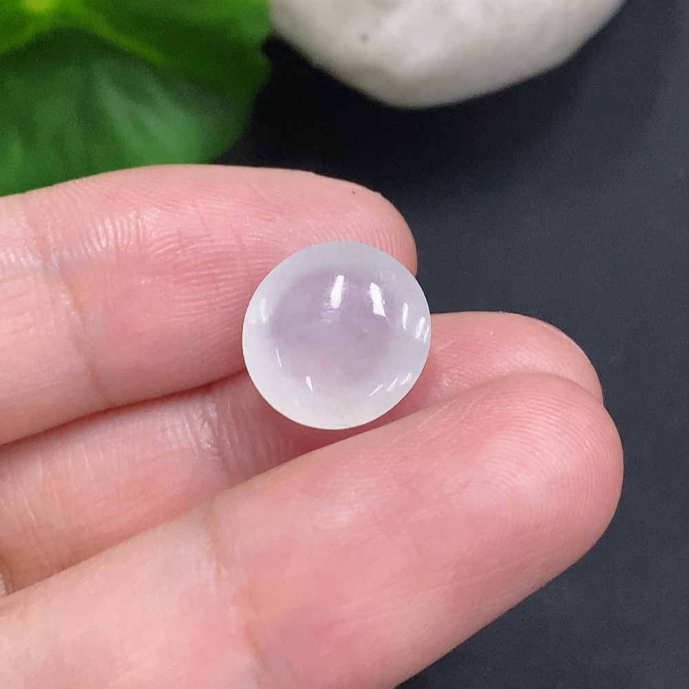 F34050194 Jadeite cabochon, total weight approx. 1.1g
