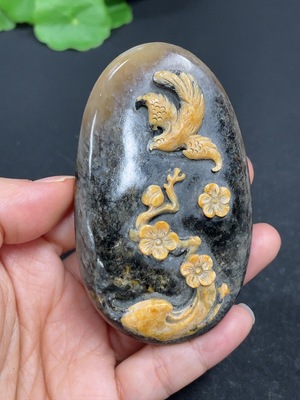H42961062 和田玉手把件  喜上眉梢 皮色成因未定 含其他矿物成分   货品总重约123.3g