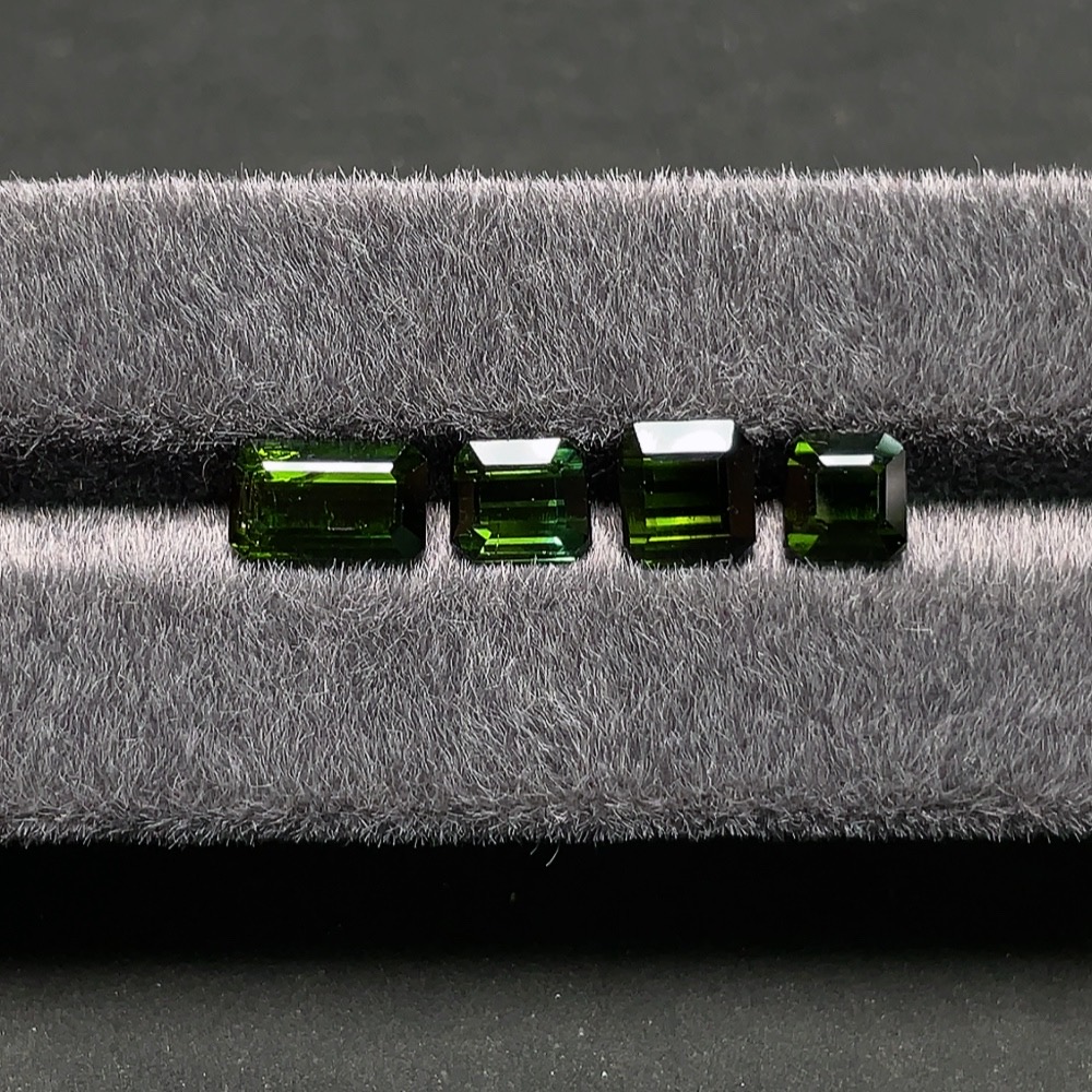 C30475424 Tourmaline Rough Stone Total Weight Approx. 9.50 Carats Wholesale Lot
