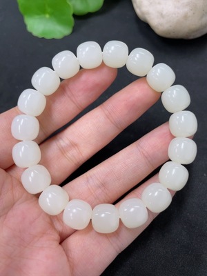 H41904967 和田玉手串 卡9.7mm左右  货品总重约32.7g