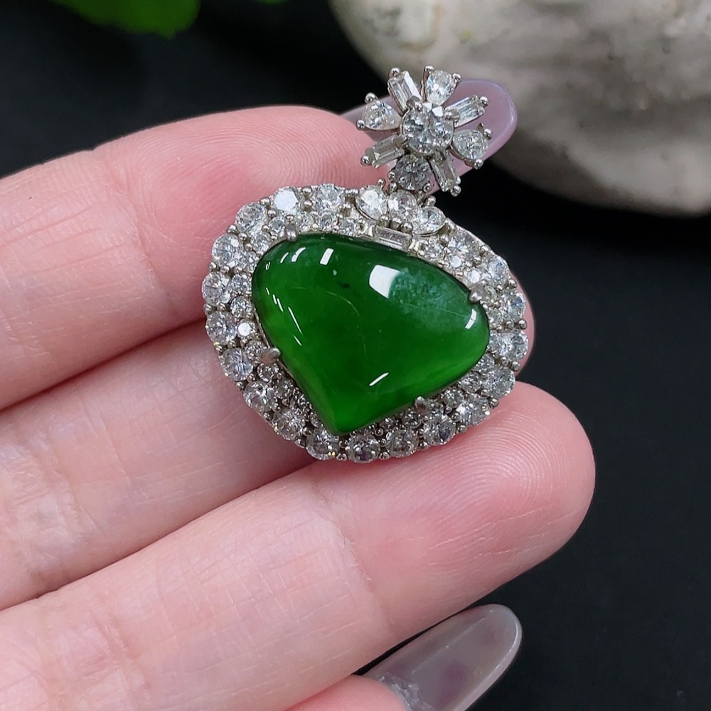 F35128603 Jadeite Inlaid Pendant Non-Gold Inlaid Total Weight Approx. 7.02g