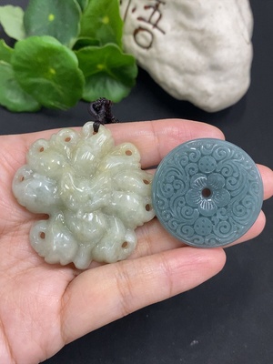 F36324441 翡翠挂件一手走