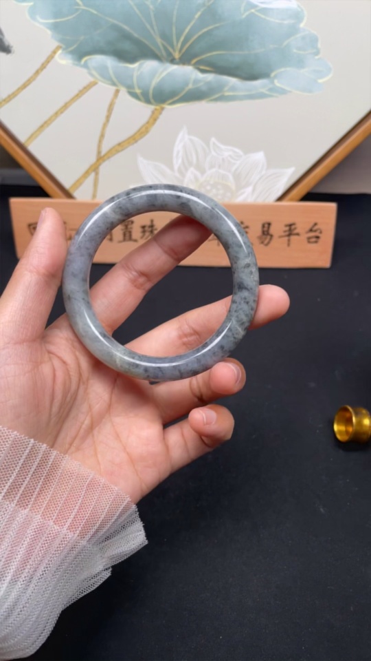 F28205464 Jadeite Round Bangle Total Weight Approx. 54.9g Size 56