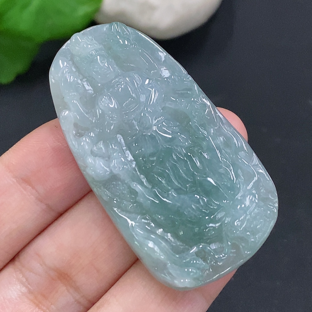 F32801533 Jadeite Thousand-Hand Guanyin Pendant, Total Weight Approx. 19.3g