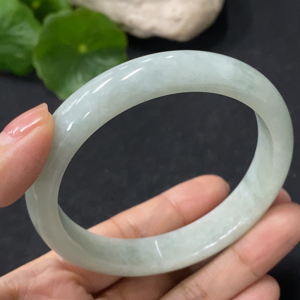 F35117376 Jadeite Round Bangle Size 57.5mm Total Weight Approximately 47.1g