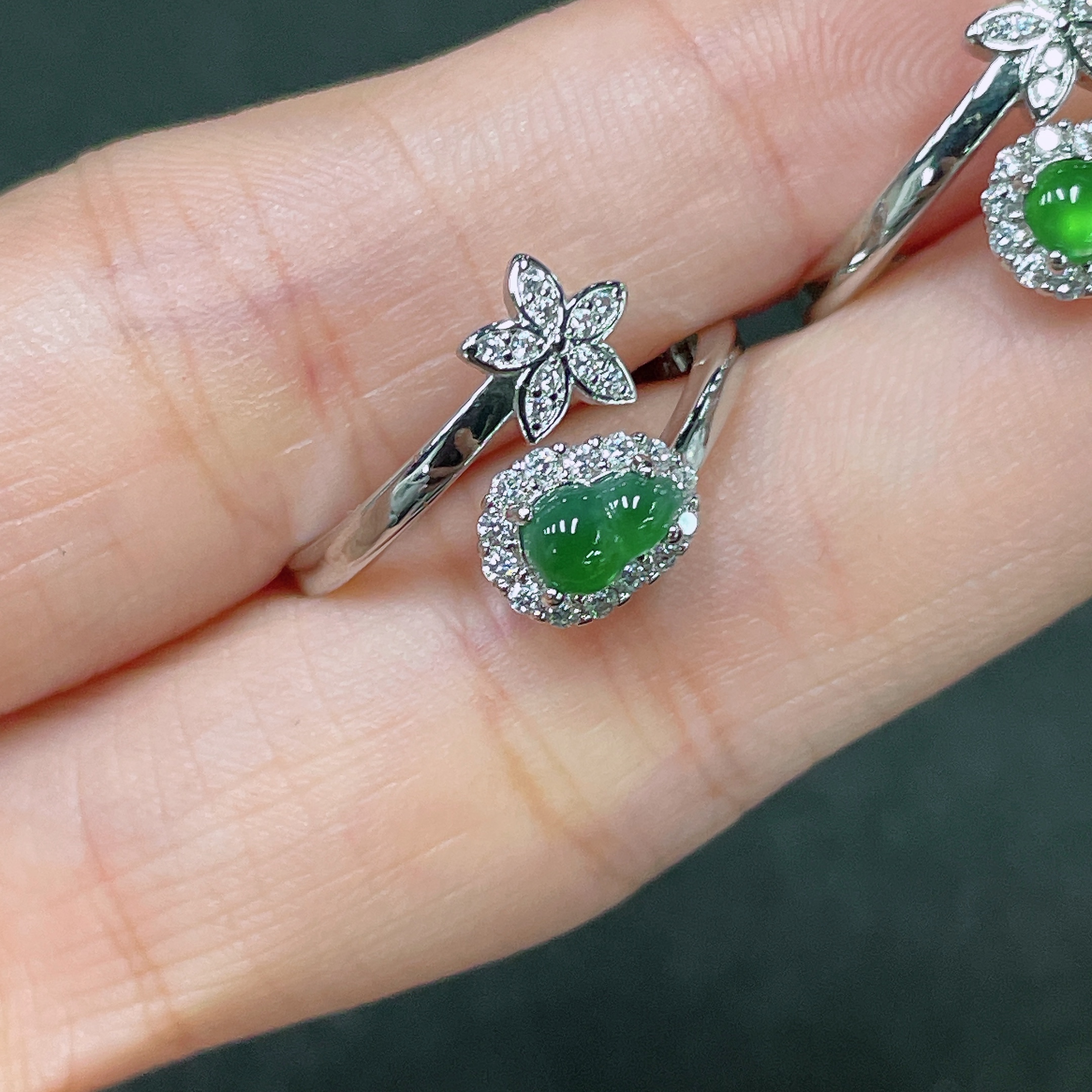 F35105454 Jadeite Inlaid Ring Non-Gold Adjustable Sell as a Lot