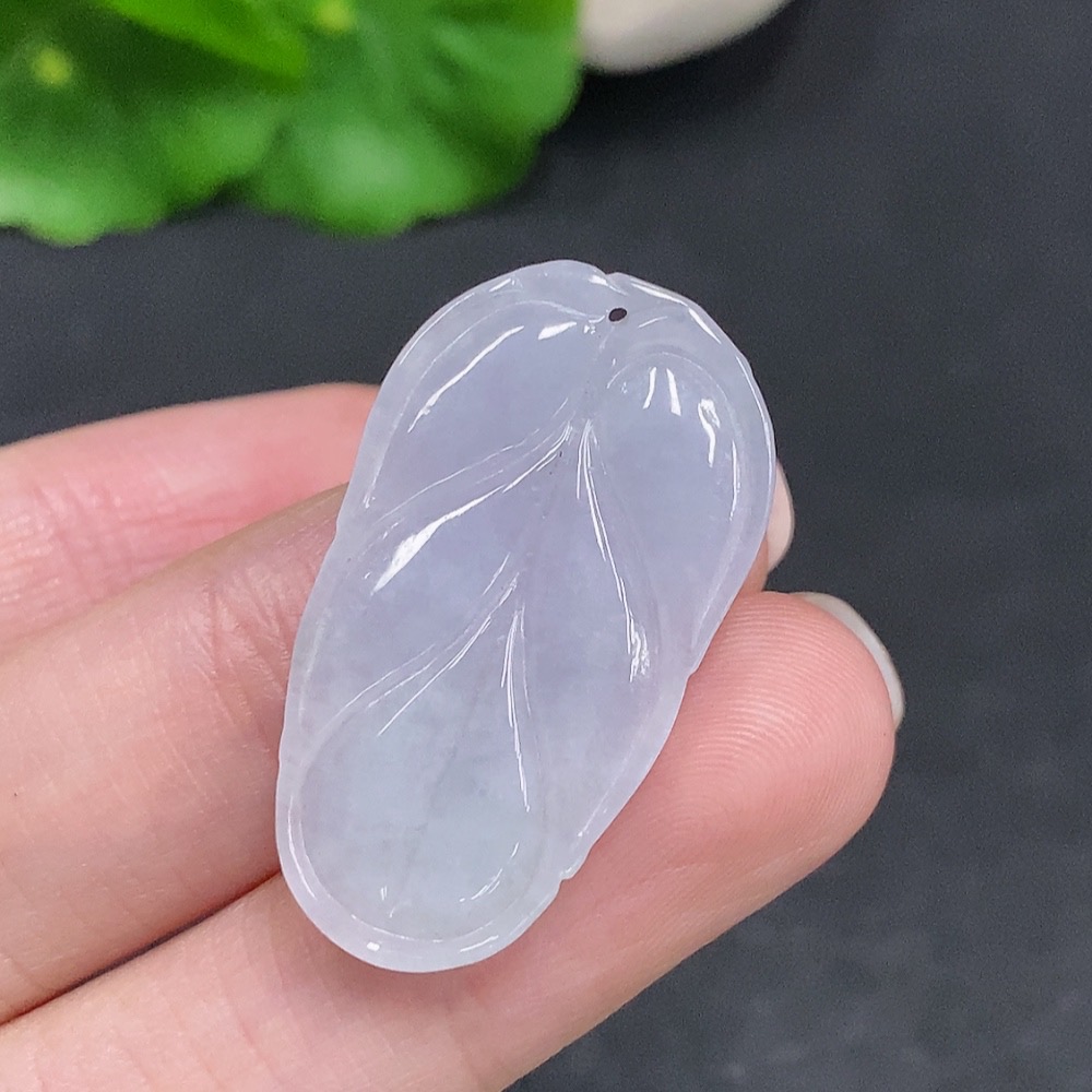 F34003365 Jadeite Leaf Pendant, Total Weight Approx. 3.8g