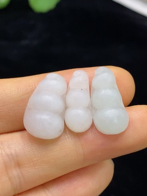 F34975077 Jadeite Pendants Sell as a Lot Unpolished