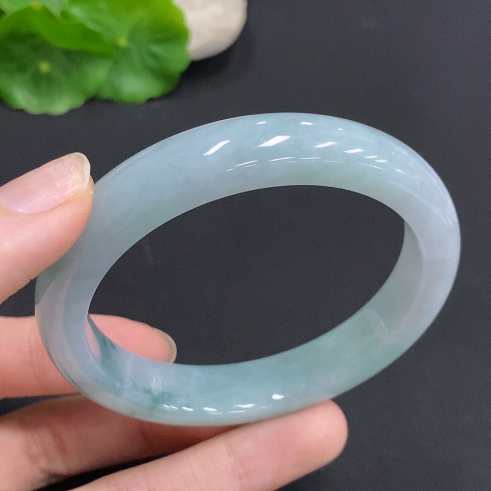 F35160383 Jadeite Round Bangle, Total Weight Approx. 55.3g, Size 57.5