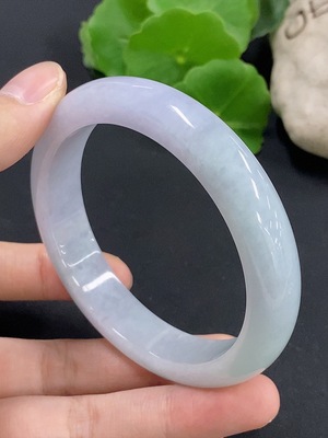F46518573 翡翠正圈手镯 圈口59.2 货品总重约61.32g