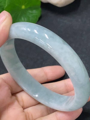 F33912538 Jadeite Round Bangle Size 60mm Total Weight Approx. 57g