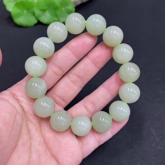 H35109838 Hetian Jade Bracelet, approx. 13.8mm, total weight approx. 62.8g