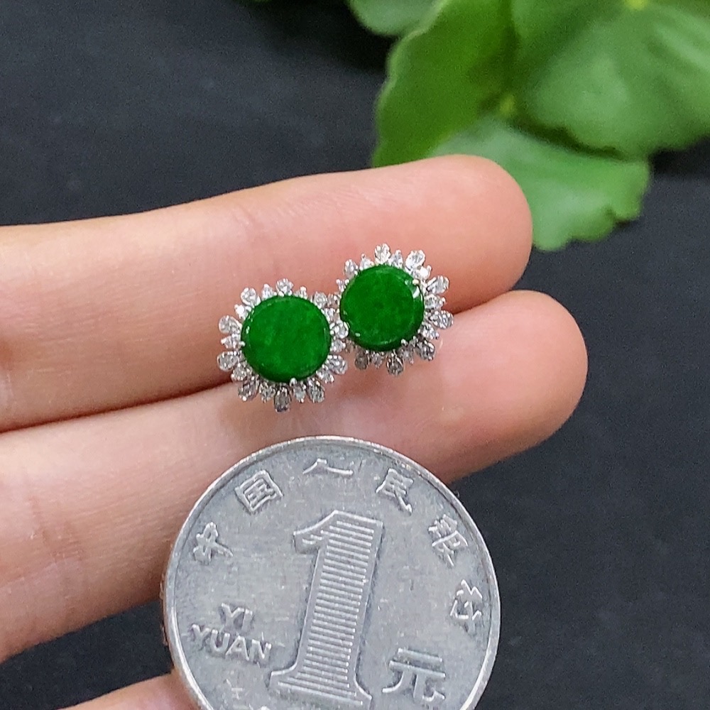 F31603759 Jadeite Cabochon Earrings Set in 18K Gold with Diamond Accents, Total Weight Approximately 1.66g