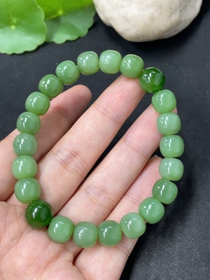 H46575250 和田玉手串   卡8.9mm左右     货品总重约27.5g