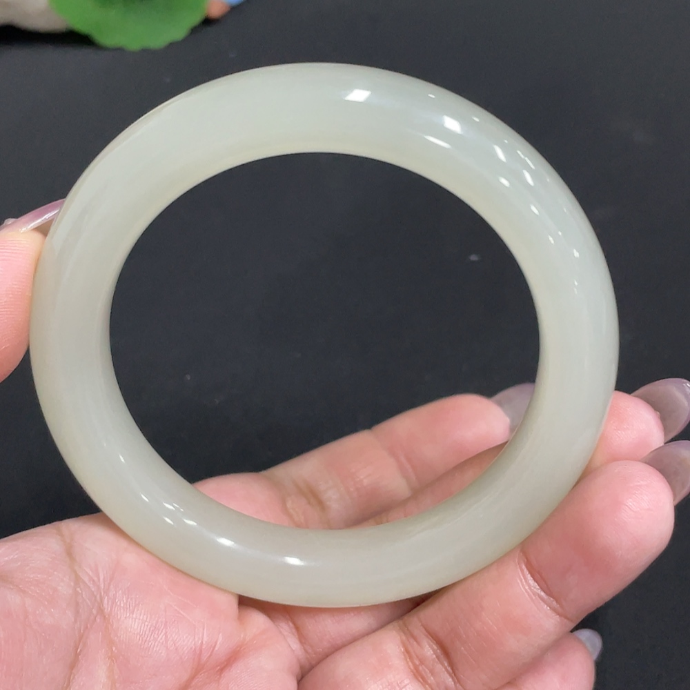 H33931939 Hetian Jade Round Bracelet Size 61 Total Weight Approx. 66.2g