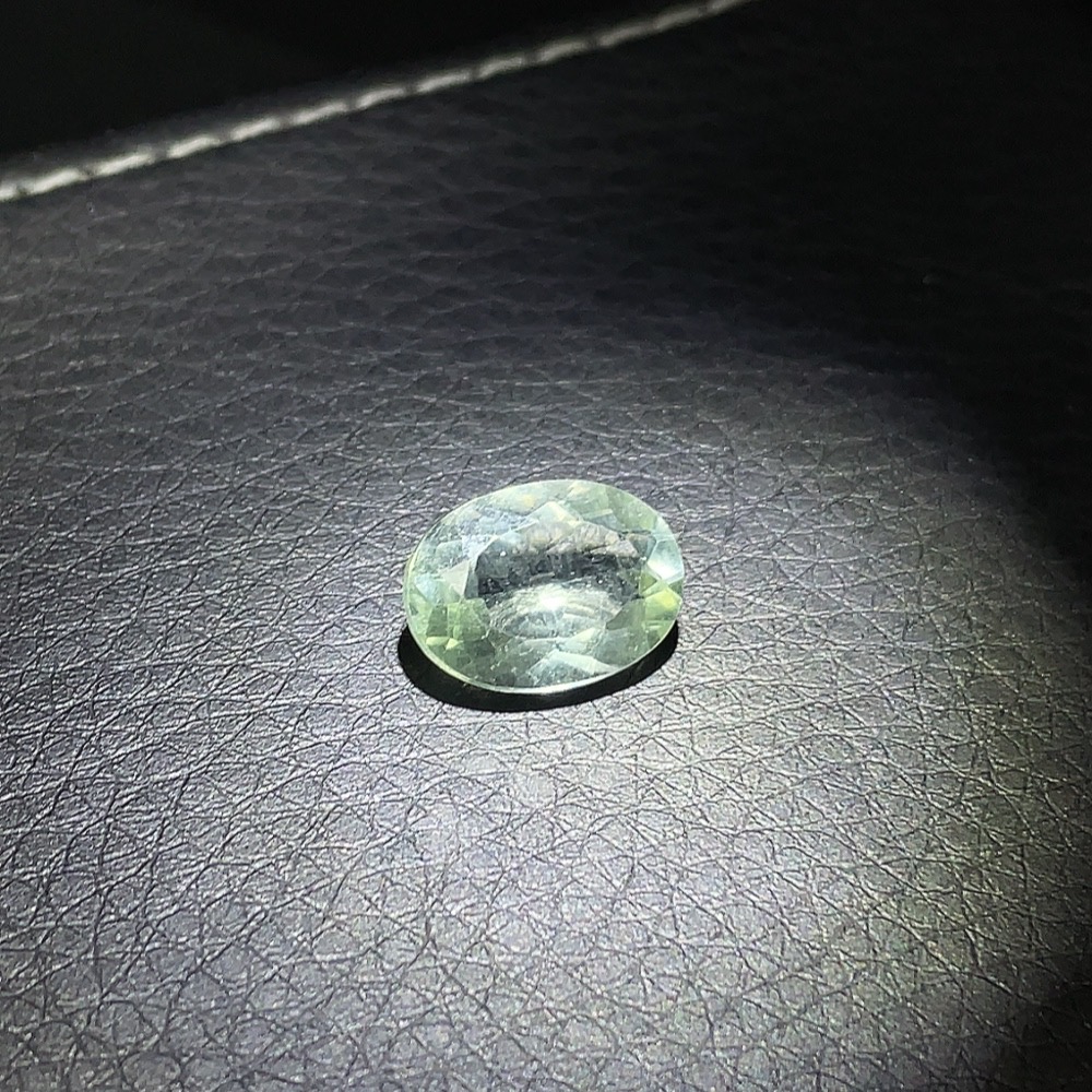 C25910648 Crystal Rough Stone Total Weight Approx. 4.03ct