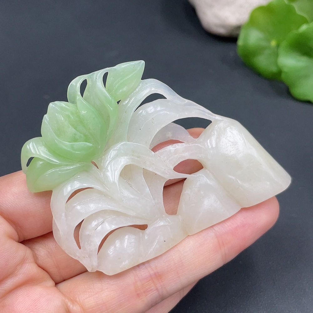 H19153786 Hetian Jade Pendant, color origin undetermined, total weight approx. 36.5g