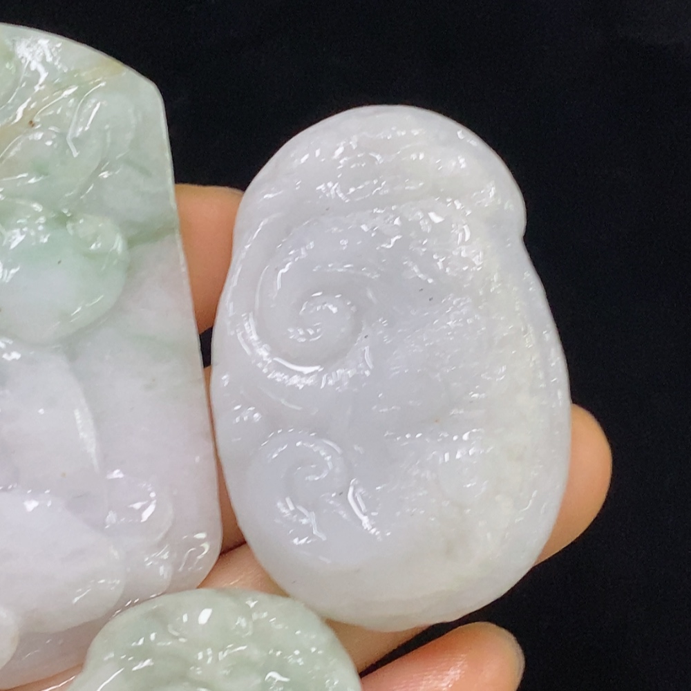 F34948915 Jadeite Rough Pendants Sell as a Lot