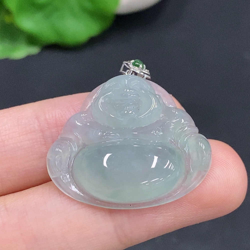 F31687980 JadeiteBuddha Pendant with 18K Gold Clasp, Total Weight Approximately 6.2g