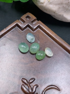 F34012351 Jadeite Cabochon Lot