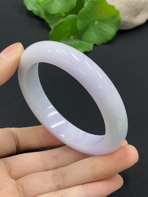 F33833460 Jadeite Round Bracelet, Size 55.4, Total Weight Approx. 59.88g