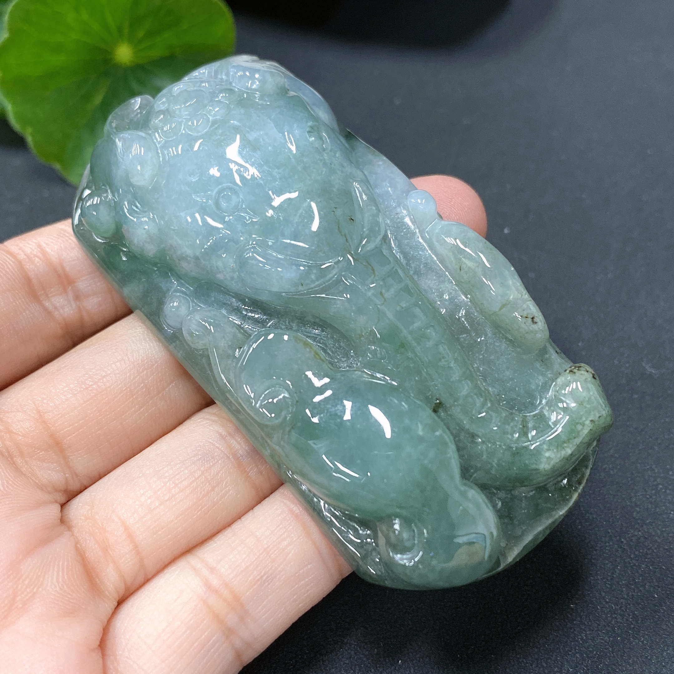 F11189781 JadeitePendant Elephant